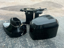 Charger l'image dans la galerie, 200 225 250 hp Johnson Evinrude Racing SWIVEL BRACKET 20”, LOWER COVERS 1999-2001, CLAMP BRACKETS, STEERING ARM 20” and Mount

