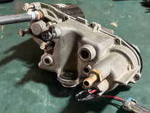Cargar imagen en el visor de la galería, 200 hp Mercury Optimax 2.5 liter VST 859174T06 850249c1 855432T05 855427A1 855434T04 PUMP 8558432 TWO STROKE

