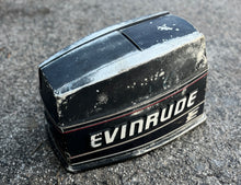 Cargar imagen en el visor de la galería, 70 60 HP Evinrude 0283075 engine cover top cowl Two Stroke 283075 1989-99

