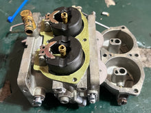 Load image into Gallery viewer, 150 hp Yamaha CARBURETOR SET 6R2-01 6R2-14301-02-00 6R2-14302-02-00 6R2-14303-02-00 International Two Stroke 1986-1995
