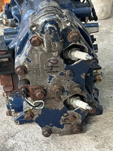 Charger l'image dans la galerie, 70  60 50 hp Tohatsu Nissan POWERHEAD CYLINDER &amp; CRANK CASE ASSEMBLY 360011001 two stroke two cylinder 1986-2002 - 145+ cold 
