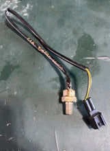 Load image into Gallery viewer, sold ebay dec2025——f 150 hp Yamaha THERMOSENSOR 61A-85790-00-00 four stroke electrical
