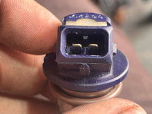Load image into Gallery viewer, Mercury FUEL INJECTOR  804527 purple Two Stroke Optimax 115 - 250 hp
