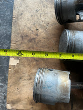 Load image into Gallery viewer, DT 75 85 hp Suzuki CRANKSHAFT two stroke
