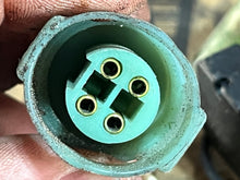 Cargar imagen en el visor de la galería, 90 hp Tohatsu Nissan 3B7061033 3B7061302 COIL PLATE stator 1996 M90A two stroke 3B7061231 3B7061201
