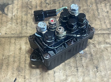 Charger l'image dans la galerie, f 250 hp Yamaha POWER RELAY 63P-81950-00-00 63P-W8195-00-00 four stroke 2005 compatible 50-250hp some years
