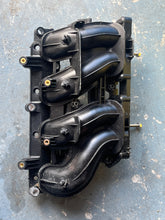 Charger l'image dans la galerie, f 150 hp Yamaha INTAKE MANIFOLD 63P-13641-10-00 four stroke 2015-2024
