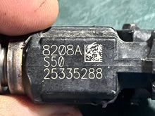 Charger l'image dans la galerie, 60 50 40 30 hp Mercury EFI FUEL INJECTOR 892123 8208A four stroke TESTED
