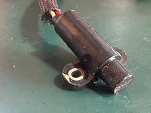 Load image into Gallery viewer, 40 50 60 hp Mercury EFI 8M0082988 5563511 crank positioning SENSOR four stroke EFI
