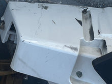 Cargar imagen en el visor de la galería, 150 hp Evinrude E-tec 351784 Port 5008263 starboard 351785 5008264 LOWER SIDE COVERS two stroke 2007
