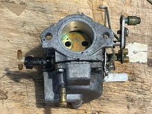 Cargar imagen en el visor de la galería, 70 hp Johnson Evinrude 313355 d2 d1 CARBURETOR w linkages, choke solenoid &amp; plunger TWO STROKE oem 0393546 0393547 CARBURETOR with linkages two stroke 1978-88
