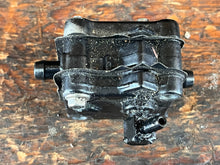 Charger l'image dans la galerie, 40 50 75 90 hp Mercury MECHANICAL FUEL PUMP 14360A43 14360A78 98766-c1 two stroke some other HP compatibility
