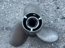 Cargar imagen en el visor de la galería, sold ebay jan2026——Mercury Marine 48-13703 MIRAGE PLUS 21 Pitch Propeller Stainless Steel 3-blade LH PROP for 6 Cylinder Yama

