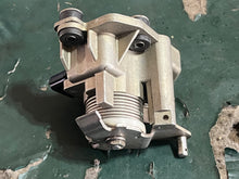 Load image into Gallery viewer, imperfect f 250 hp Yamaha CONTROL SENSOR ASSY 6P2-8A410-01-00 6P2-02 6P2-8A410-00-00 four stroke 2005-2018 needs recalibratio
