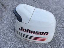 Charger l'image dans la galerie, 115 hp Johnson ENGINE COVER 5036798 four stroke 2006, DF 140 Suzuki 61410-92844-0EP 2003-2009

