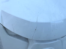 Charger l'image dans la galerie, 200 175 150 hp Evinrude 0285631 e-tec engine cover cowling Two Stroke
