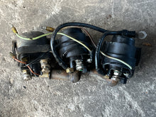 Charger l'image dans la galerie, 115 - 250 hp Yamaha STARTER RELAY 61A81941-00-00 Trim UP &amp; DOWN RELAYS 6E5-81950-00-00 6E5-8195A-00-00 two stroke 1994-2008
