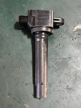 Charger l'image dans la galerie, DF 200 175 150 hp Suzuki IGNITION COIL 33410-96L00 four stroke 2015-2023
