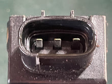 Charger l'image dans la galerie, DF 200 175 150 hp Suzuki IGNITION COIL 33410-96L00 four stroke 2015-2023
