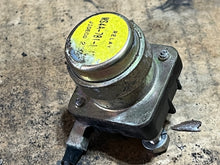 Charger l'image dans la galerie, 225 hp Yamaha 61A-81941-00-00 starter relay Two Stroke 115 - 250 hp
