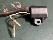 Charger l'image dans la galerie, DT 150 200 hp Suzuki ig-39 IGNITION COIL 7” boot cord 33410-92E00 two stroke 1998-2003
