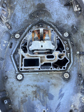 Load image into Gallery viewer, f 115 hp Yamaha BOTTOM COWLING 6EK-42710-00-00 25.3” UPPER CASING MIDSECTION SWIVEL CLAMPS Four Stroke 2014-2018

