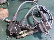 Cargar imagen en el visor de la galería, f 90 75 hp Yamaha IGNITION COIL SET 67F-85570-00-00 four stroke 2003-04 some 80 100 hp
