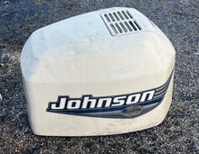 Cargar imagen en el visor de la galería, 200 225 250 hp Johnson Evinrude ENGINE COVER 5001384 0284443 Ocean Runner TWO STROKE
