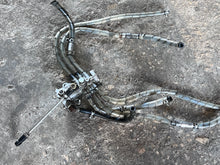 Charger l'image dans la galerie, DT 150 200 hp Suzuki OIL PUMP 16100-87D10 ROD 67413-94300 CONNECTORS 19131-95502 Two Stroke 1987-1997 some 175 225 hp Carbureted
