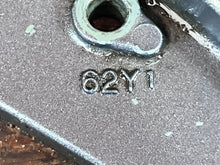 Charger l'image dans la galerie, f 30 - 60 hp Yamaha FITTING PLATE 67C-42738-00-4D bottom cowling Four Stroke - some compatibility 2000-2008
