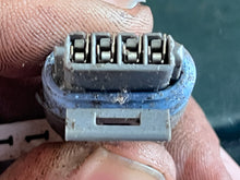 Load image into Gallery viewer, 50 40 hp Mercury ENGINE WIRING HARNESS 877804T05 Four Stroke EFI Four Cylinder for 4-pin coils
