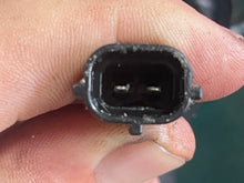 Charger l'image dans la galerie, f 40 30 hp Mercury Yamaha IGNITION COIL f6t530 858942T1 67C-85570-00-00 PLUG CAP 6G8-82370-30-00 2000-2008 Four Stroke YAMAMERC
