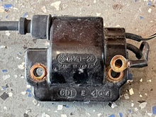 Load image into Gallery viewer, 150 175 200 hp Yamaha IGNITION COIL 6E5-85570-10-00 CM61-26 Two Stroke superseded 6E5-85570-11-00 some 115 130 hp
