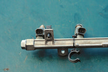 Charger l'image dans la galerie, DF 60 70 HP Suzuki FUEL INJECTOR 15710-66D00 with DELIVERY PIPE Four Stroke 2001-2009
