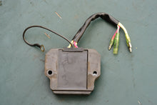 Cargar imagen en el visor de la galería, f 40 HP Yamaha 65W-81960-10-00 voltage regulator rectifier 1998-2003 Four Stroke 20 25 30 40 hp
