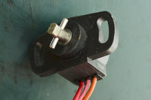 Charger l'image dans la galerie, 150 - 250 hp Yamaha Throttle Sensor TPS 6R5-85885-01-00 6X2-85885-10-00 TWO STROKE
