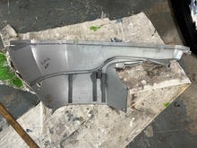 Cargar imagen en el visor de la galería, 250 225 200 BFT Tohatsu LOWER MOUNT COWL COVERS HZY3-63731-A03ZC 63711-zY3-3000 Right starboard, BF port LEFT 63716-zy3-0000
