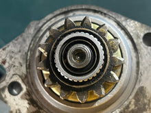 Charger l'image dans la galerie, BF 90 75 HP Honda Starter Motor Assy 31200-zw1-004, 75 HP - Four Stroke Outboard Motors 1997-2005
