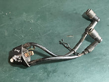 Cargar imagen en el visor de la galería, 25 30 hp Tohatsu Nissan 3A0060401 IGNITION COIL WITH RESISTANCE CAP two stroke
