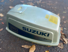 Charger l'image dans la galerie, DT 8 hp Suzuki 61400-98880-017 ENGINE COVER cowl Two Stroke also 5 hp $200 61400-98880-017 61400-98881-01T 61400-98883-01T 61
