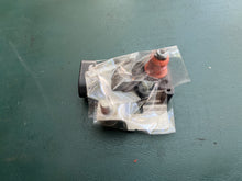 Cargar imagen en el visor de la galería, Mercury OEM map sensor 854445 28074366 outboard electrical
