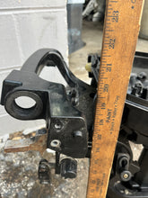 Cargar imagen en el visor de la galería, 8 9.9 15 hp Mercury 825538F1 DRIVESHAFT HOUSING assy, clamps &amp; swivel bracket FOUR STROKE
