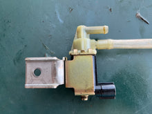 Load image into Gallery viewer, 40 30 50 60 hp Mercury EFI 877805T SOLENOID VALVE intake manifold sensor
