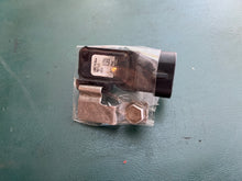 Cargar imagen en el visor de la galería, Mercury OEM map sensor 854445 28074366 outboard electrical
