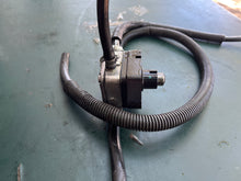 Charger l'image dans la galerie, 40 30 50 60 hp Mercury 881862T FUEL PUMP efi four stroke 2003 OEM
