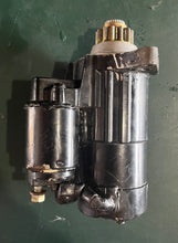 Charger l'image dans la galerie, BF 90 75 HP Honda Starter Motor Assy 31200-zw1-004, 75 HP - Four Stroke Outboard Motors 1997-2005

