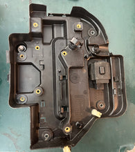 Charger l'image dans la galerie, BF 135 150 hp Honda 30416-ZY6-010 ELECTRONIC PARTS CASE cdi ecu electrical
