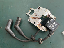 Charger l'image dans la galerie, f 9.9 hp Yamaha IGNITION COIL 6G8-85570-21-00 BRACKET 6G8-85542-00-00 four stroke T9.9ELRT 1985-1998 t &amp; f models

