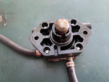 Cargar imagen en el visor de la galería, 40 50 60 hp Mercury 899106 899106T01 PUMP ASSEMBLY Fuel, 879884T FUEL FILTER assy, 2016 four stroke EFI - Unit 2
