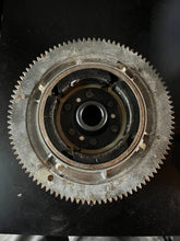Charger l'image dans la galerie, 40 hp Yamaha 6A0-85550-A0-00 ROTOR ASSEMBLY flywheel c40 1990-96 two stroke NLA
